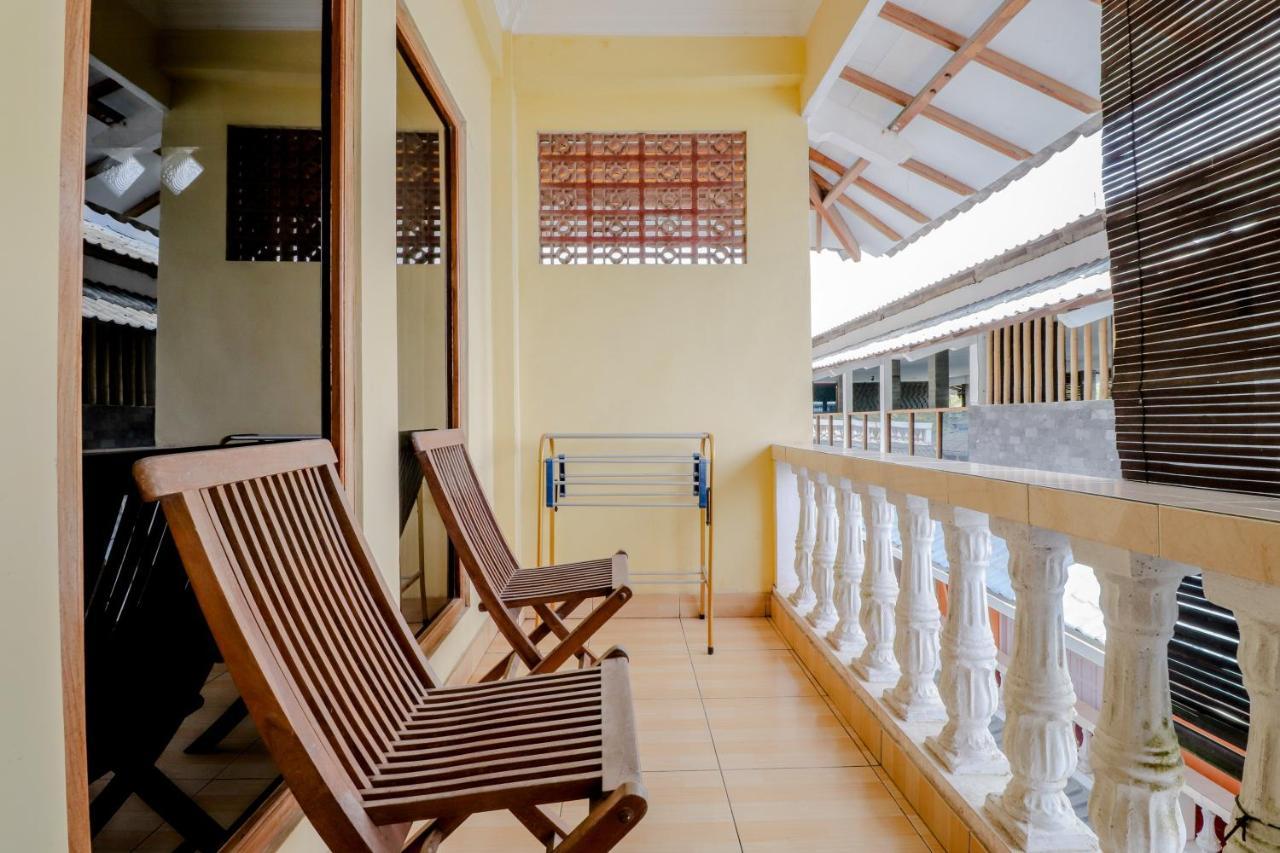 Adinda Beach Hotel And Villa Kretek Bagian luar foto