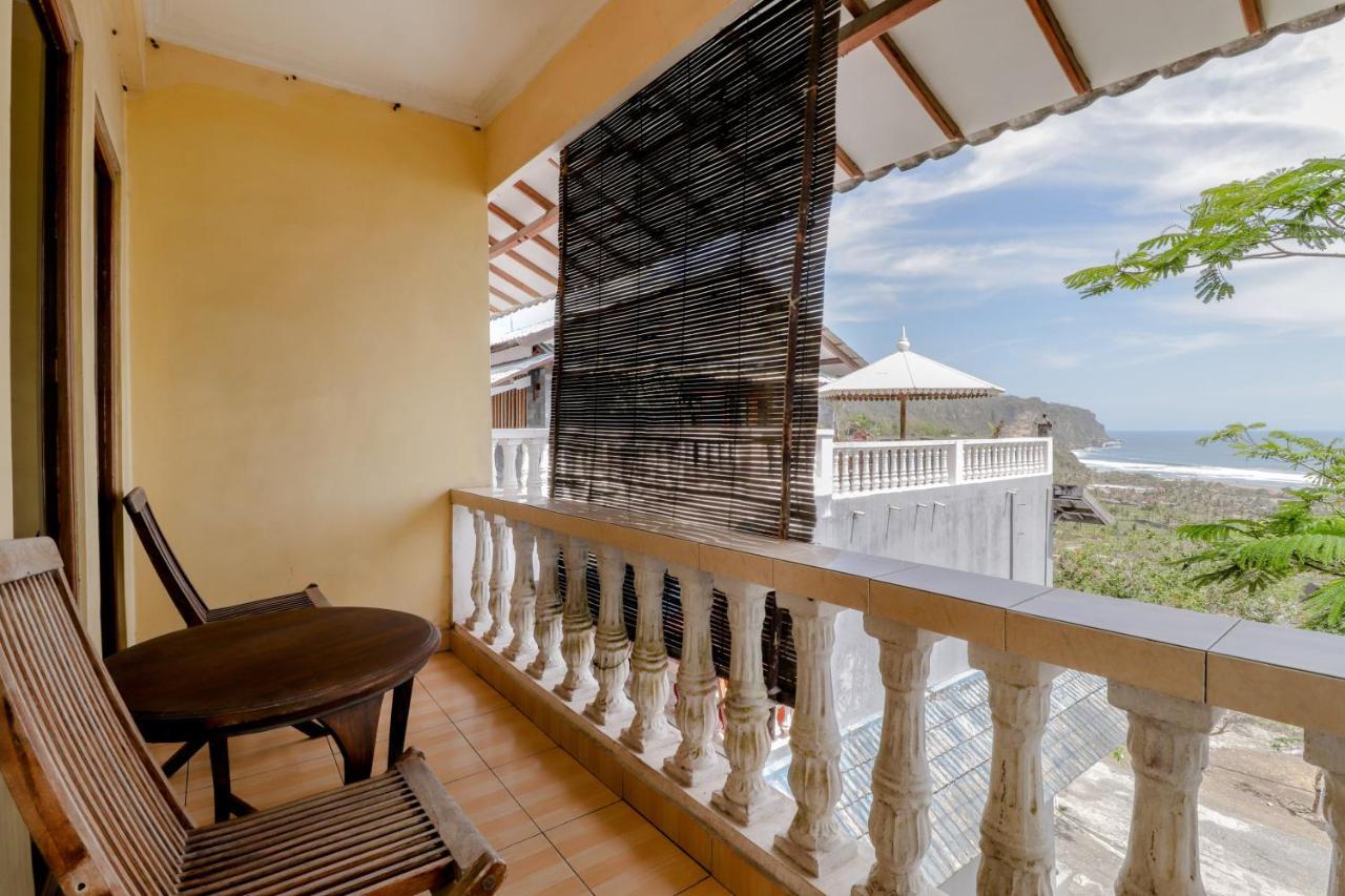 Adinda Beach Hotel And Villa Kretek Bagian luar foto