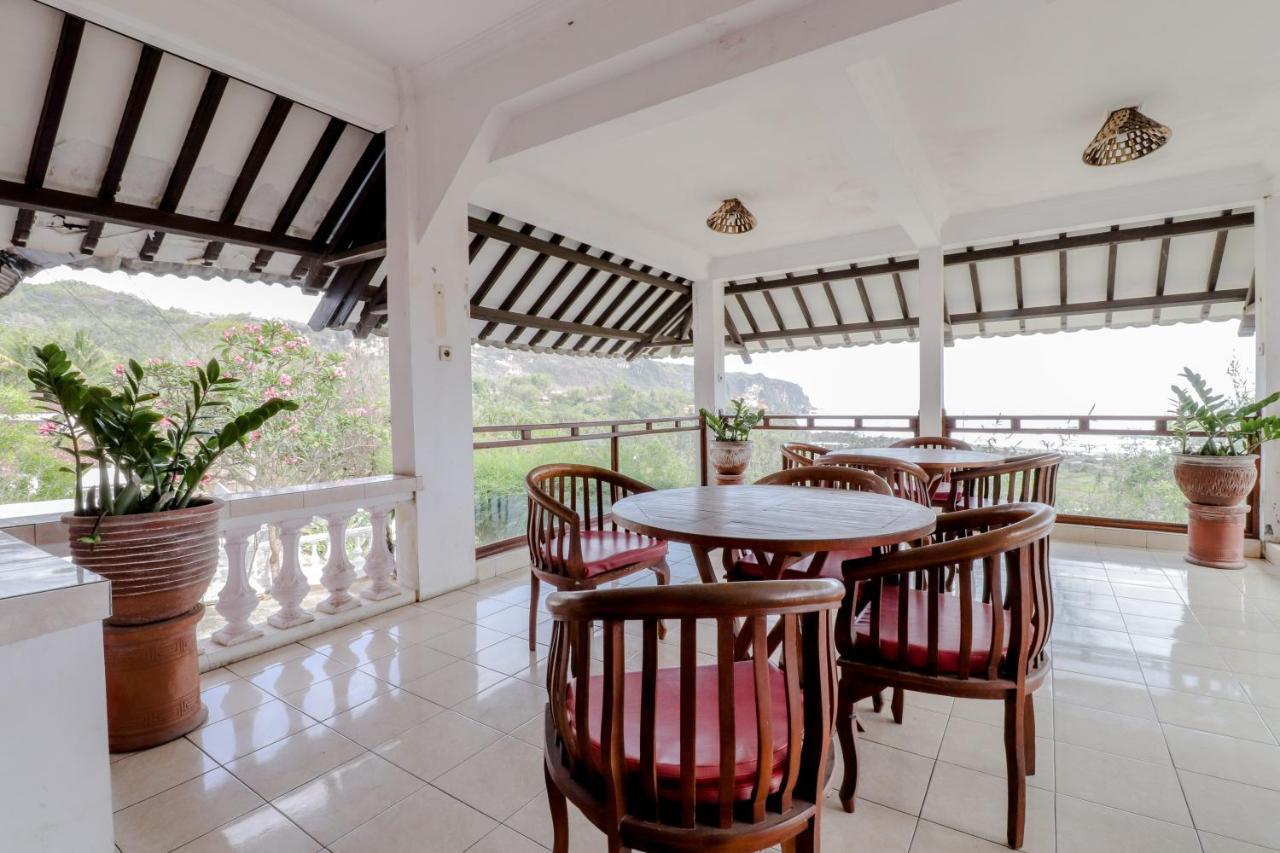 Adinda Beach Hotel And Villa Kretek Bagian luar foto