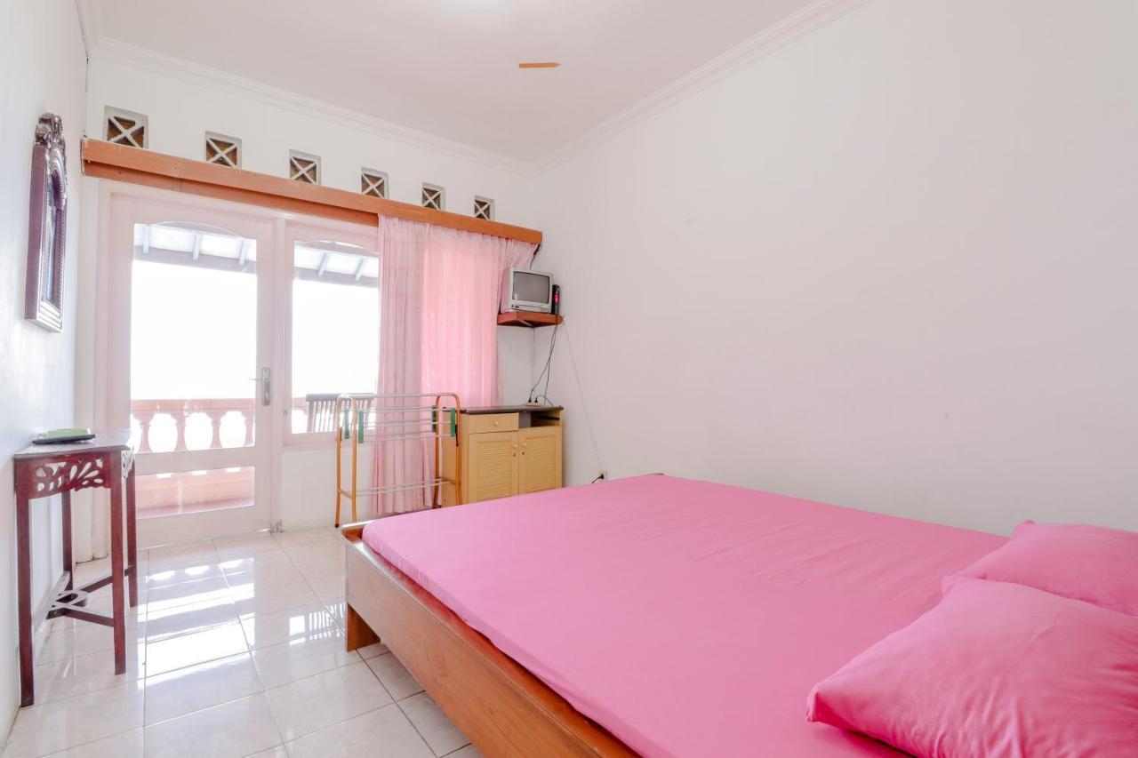 Adinda Beach Hotel And Villa Kretek Bagian luar foto